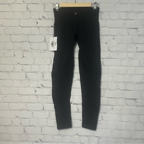 Zyia Active - Black Angle Grid Performance Hi-Rise7/8 Seamless Leggings - Picture 8 of 8